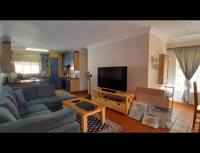 4 BEDROOM PROPERTY TO RENT IN ELDOGLEN